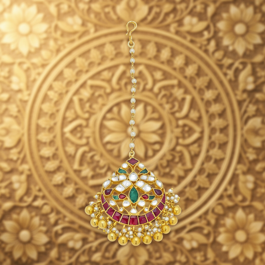 Eternal Grace Kundan Maang Tikka