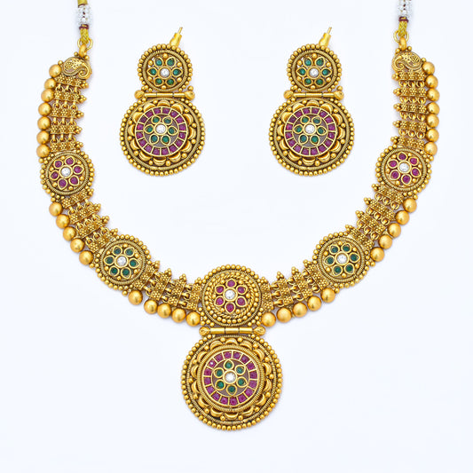 Lustrous Antique Necklace Set