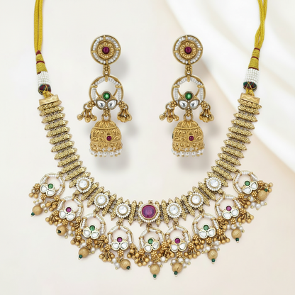 Lustrous Antique Necklace Set