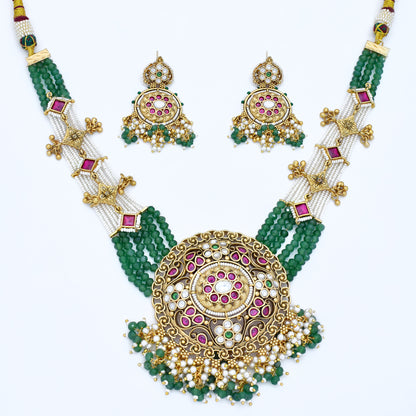 Heritage Necklace Set
