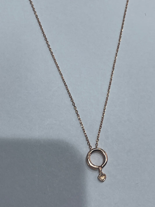 silver chain pendent