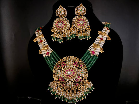 Heritage Necklace Set