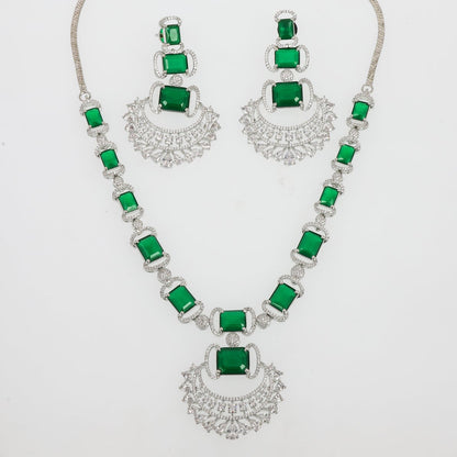DIAMOND NECKLACE SET