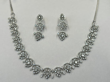 DIAMOND NECKLACE SET