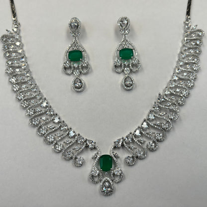 DIAMOND NECKLACE SET