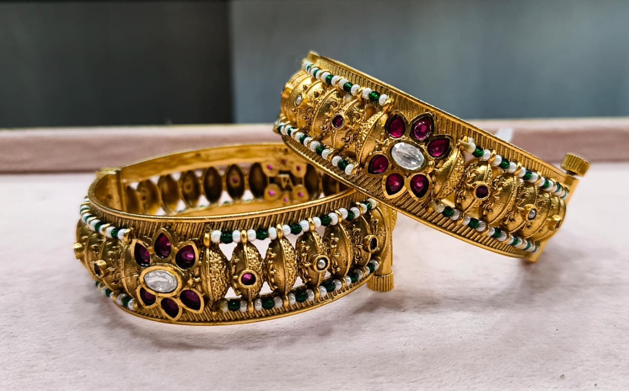 HERITAGE BANGLES